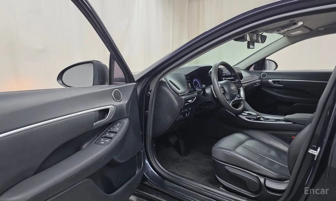 Фото 10 - Hyundai Sonata