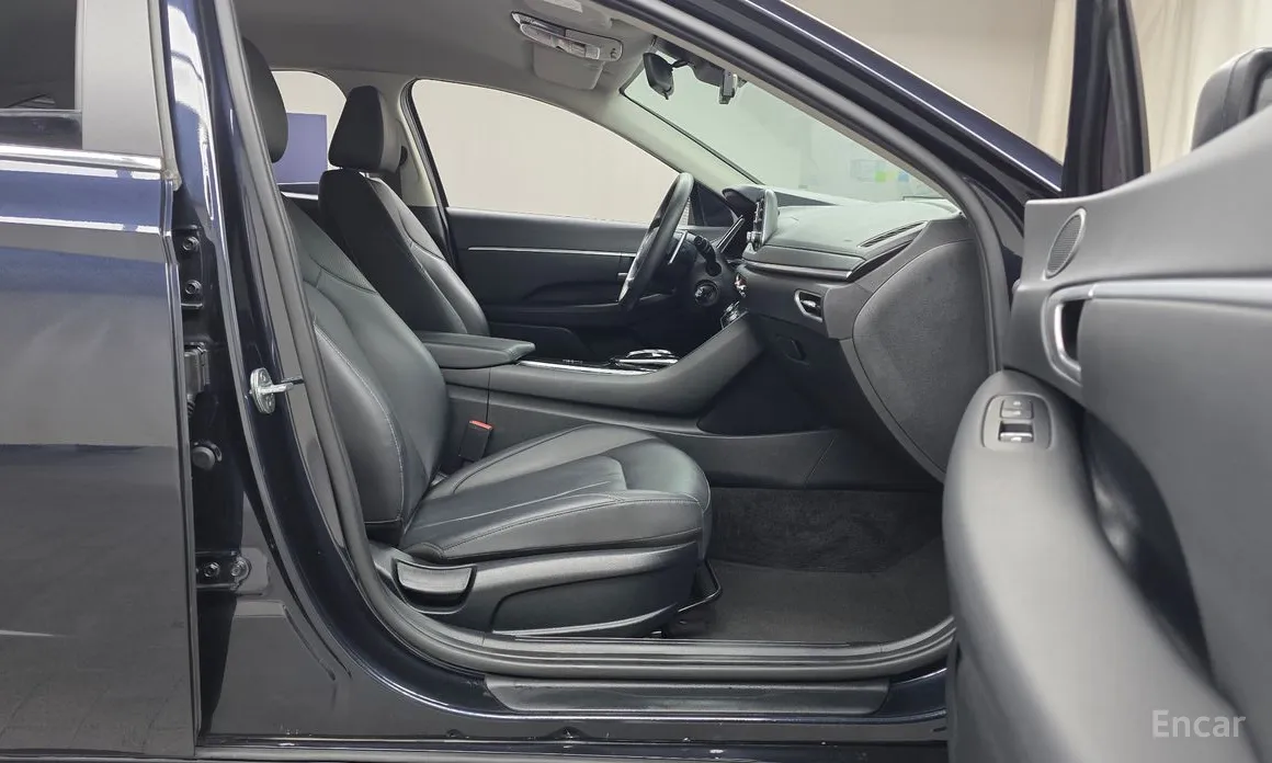 Фото 11 - Hyundai Sonata