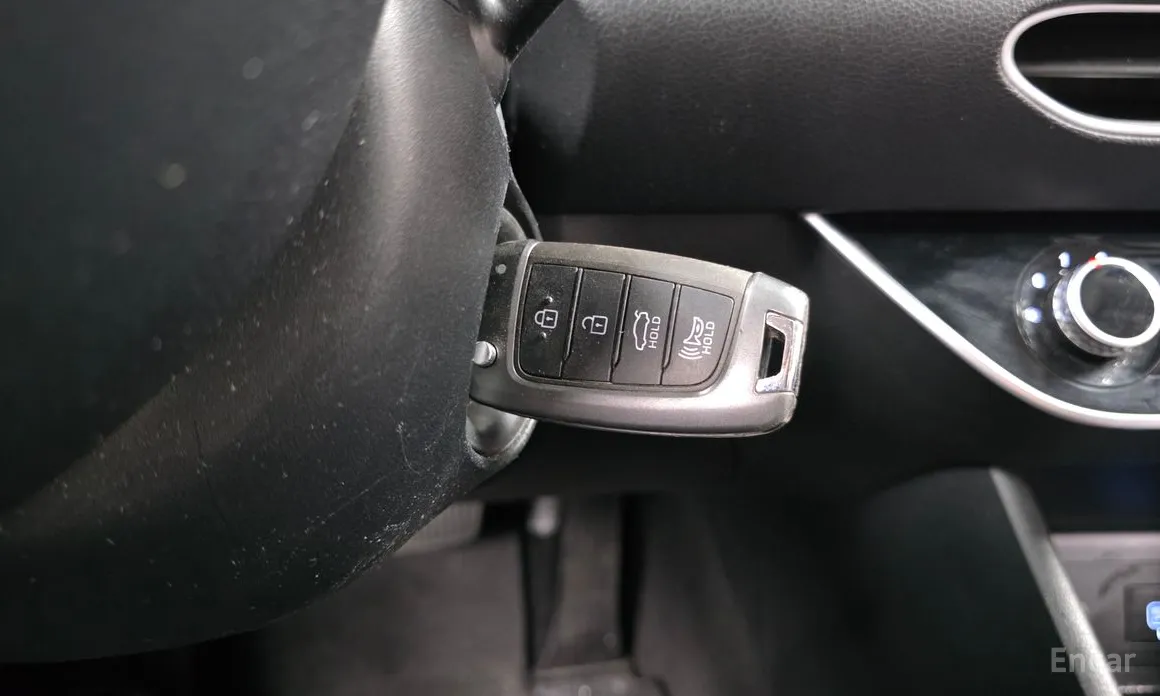 Фото 18 - Hyundai Sonata