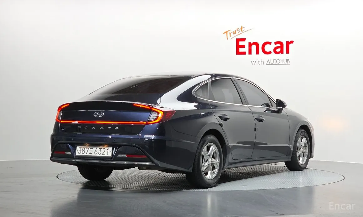 Фото 2 - Hyundai Sonata