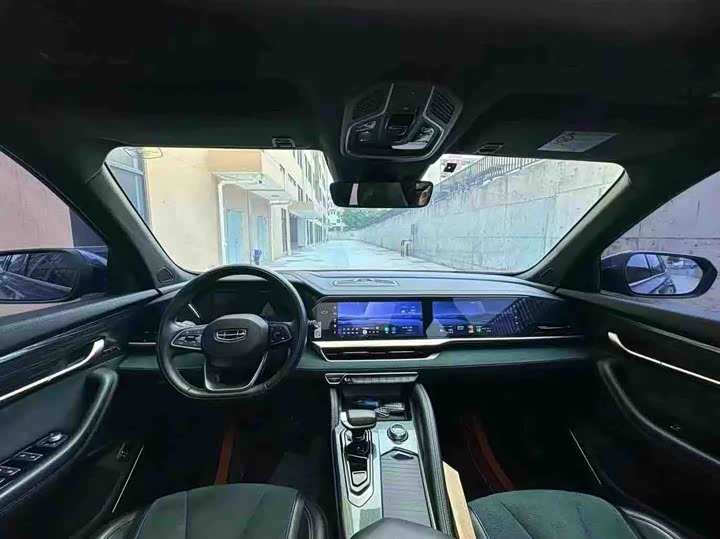 Фото 5 - Geely Monjaro