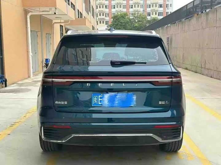 Фото 8 - Geely Monjaro