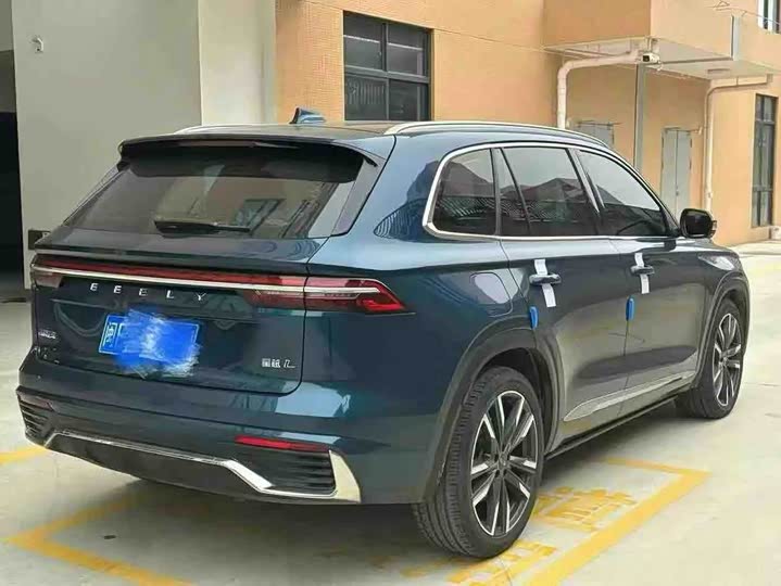 Фото 9 - Geely Monjaro