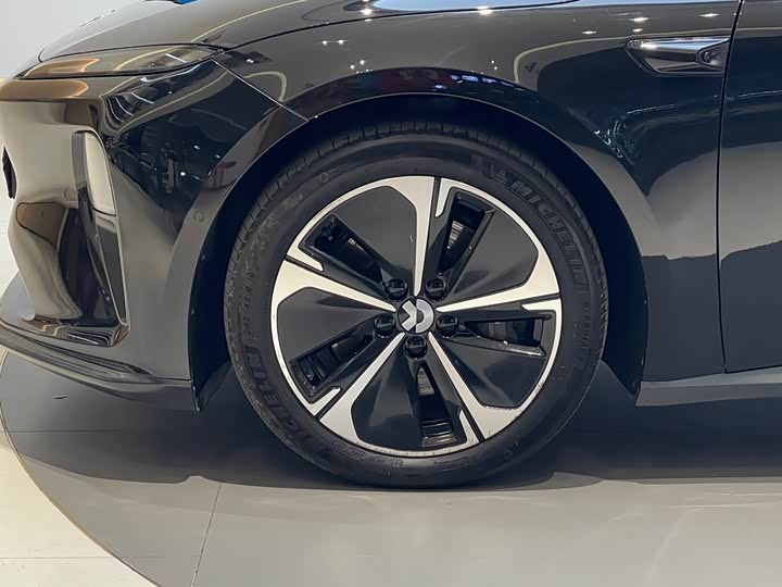 Фото 5 - Nio ET5T