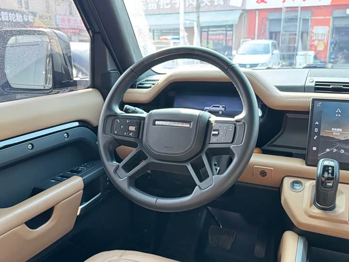 Фото 9 - Land Rover Defender