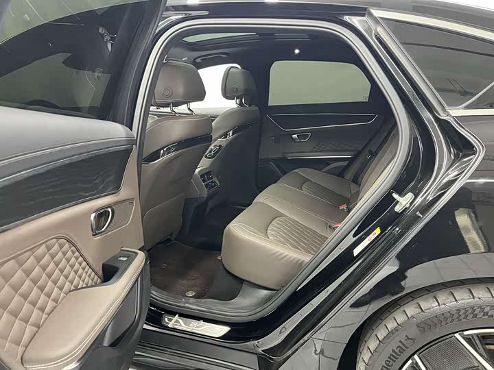 Фото 7 - BYD Han