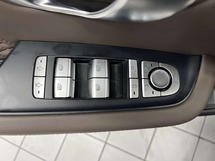 Фото 8 - BYD Han