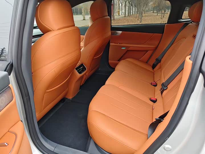 Фото 3 - Dongfeng Yipai eπ 007