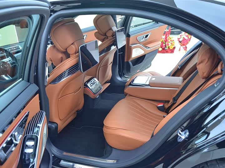 Фото 5 - Mercedes-Benz S-Class