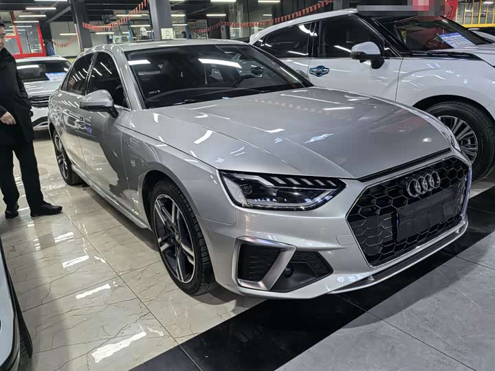 Фото 3 - Audi A4L