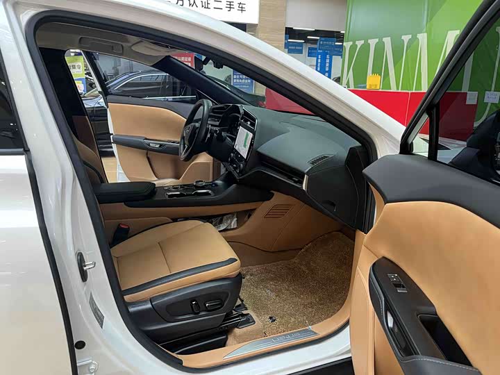 Фото 5 - Lexus RZ