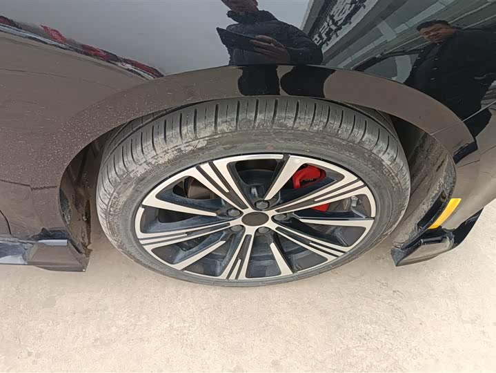 Photo 6 - Geely Preface