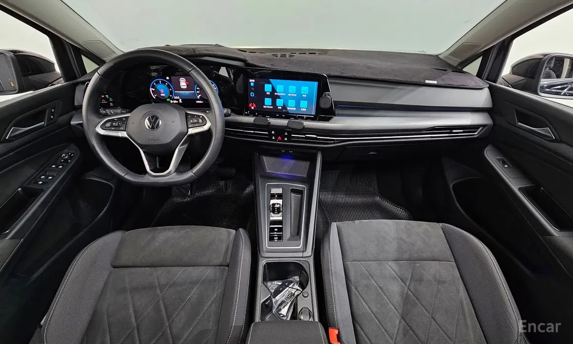 Фото 7 - Volkswagen Golf