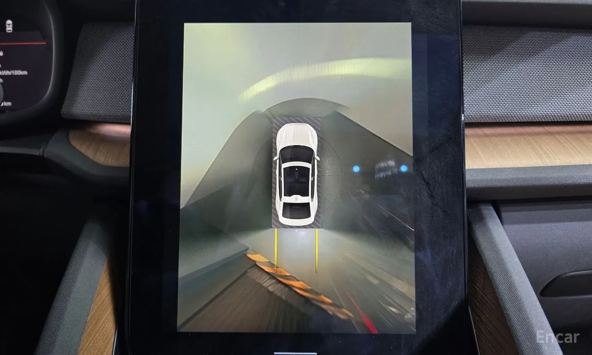 Фото 15 - Polestar 2