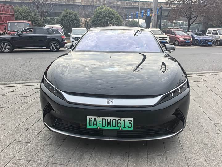 Фото 2 - BYD Han