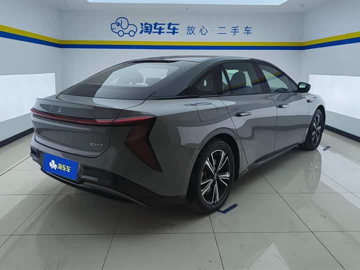 Фото 3 - Hongqi EH7