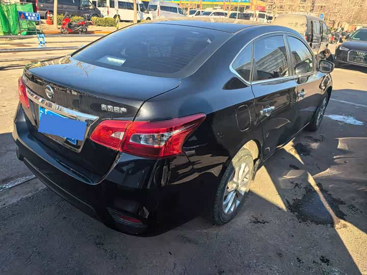 Фото 5 - Nissan Sylphy