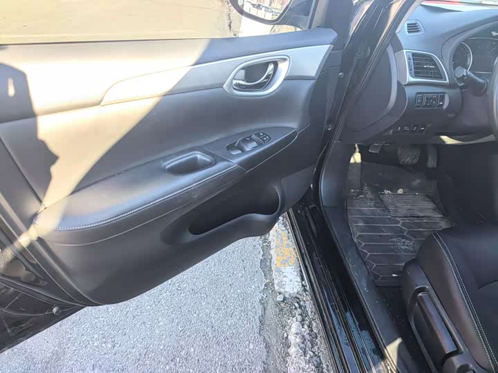 Фото 9 - Nissan Sylphy