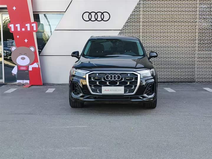 Фото 2 - Audi Q7