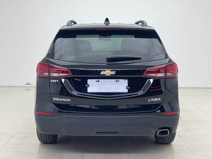 Фото 6 - Chevrolet Equinox