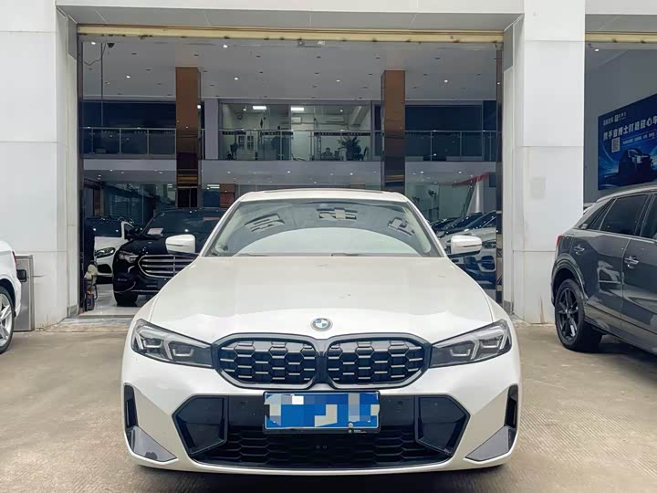 Фото 2 - BMW 3 Series