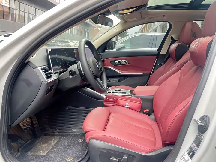 Фото 3 - BMW 3 Series