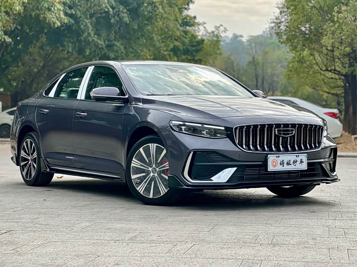 Фото 3 - Geely Preface