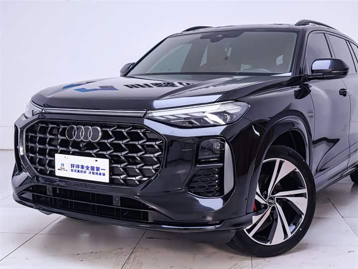 Фото 3 - Audi Q6