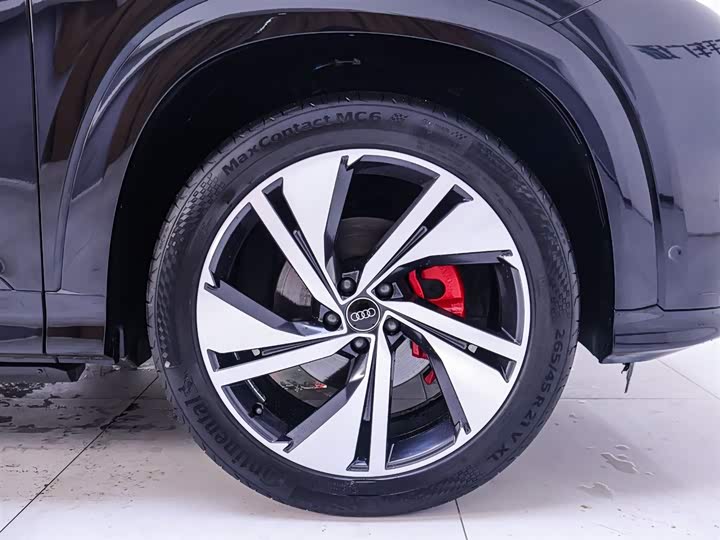 Фото 6 - Audi Q6