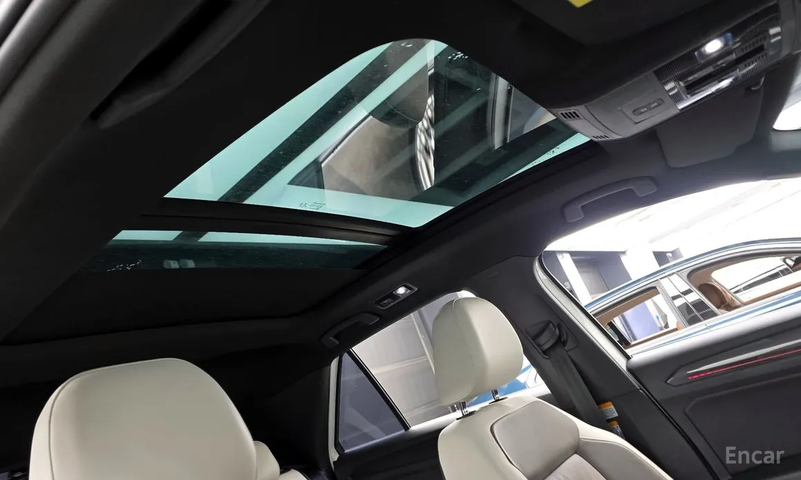 Фото 17 - Volkswagen T-Roc