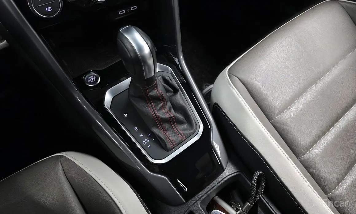 Фото 9 - Volkswagen T-Roc