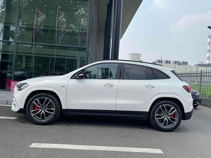 Фото 3 - Mercedes-Benz GLA-Class AMG