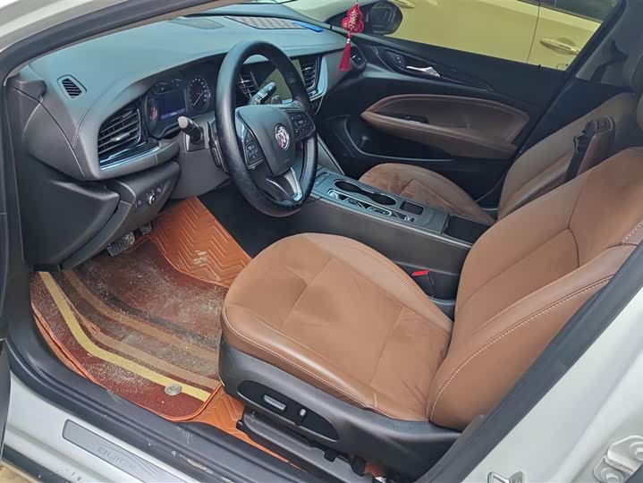 Фото 9 - Buick Regal