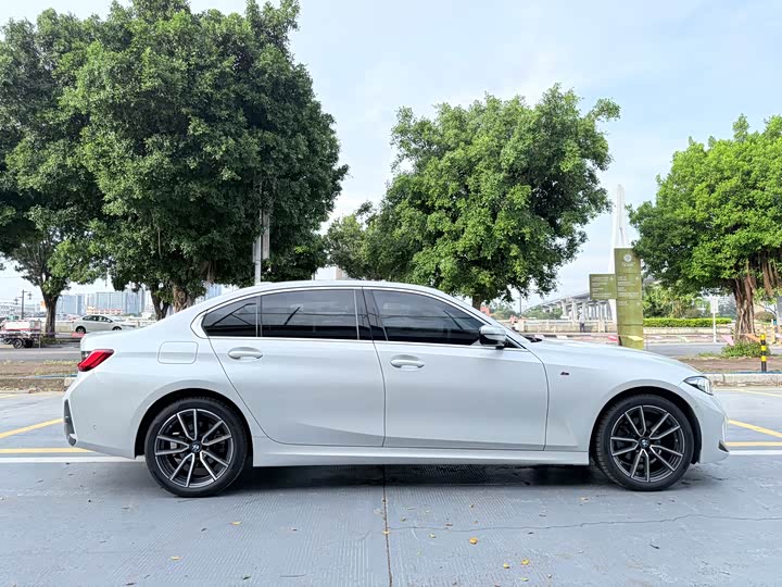 Фото 4 - BMW 3 Series