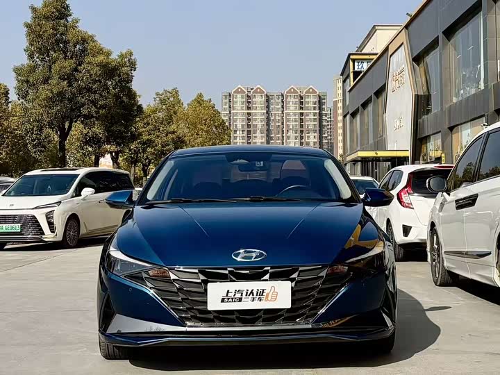 Фото 2 - Hyundai Elantra N line