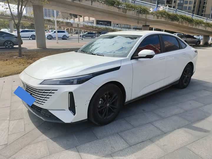 Фото 2 - Changan Yida