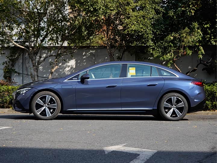 Фото 4 - Mercedes-Benz EQE