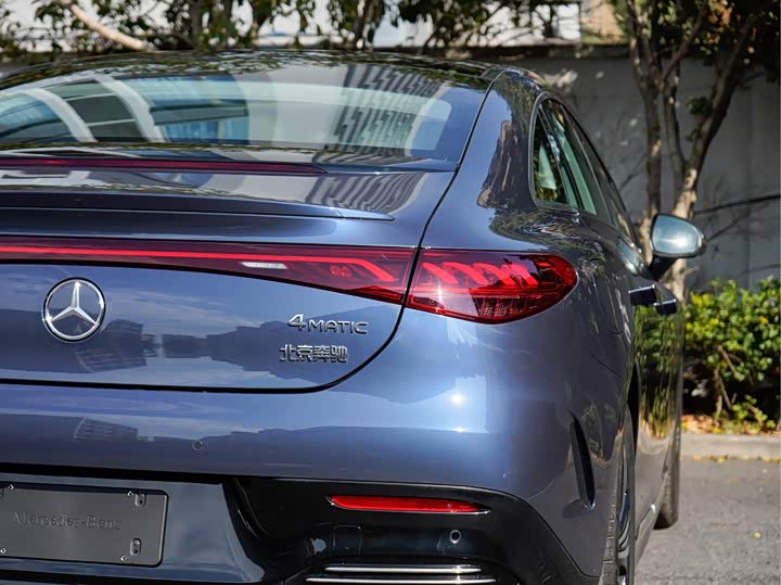 Фото 6 - Mercedes-Benz EQE