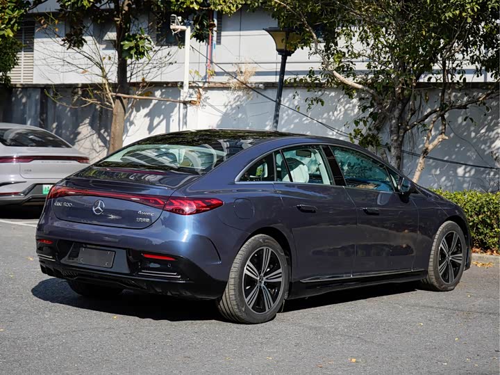 Фото 7 - Mercedes-Benz EQE