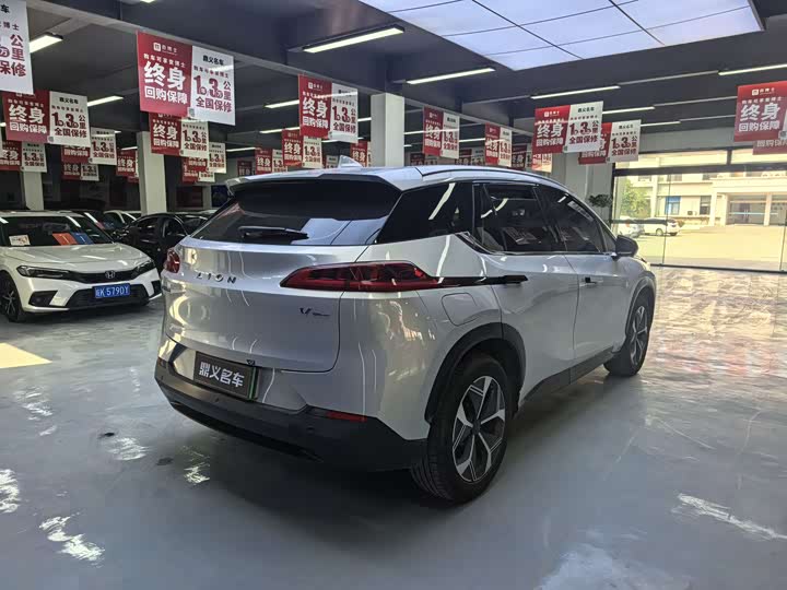 Фото 8 - GAC Aion V