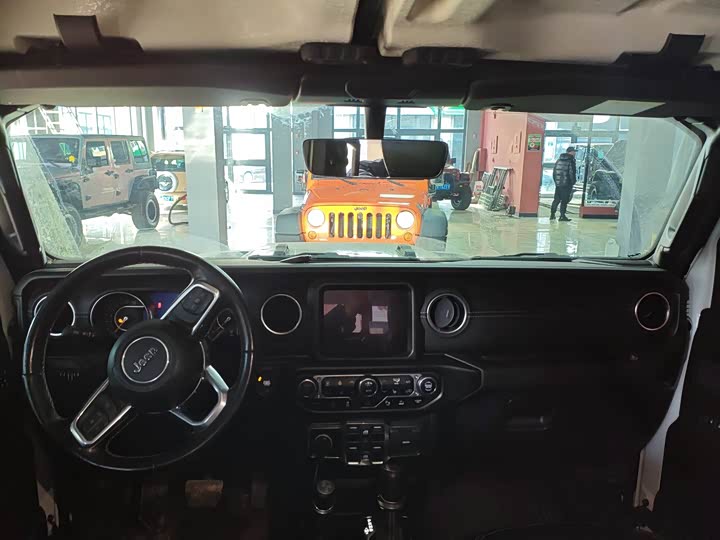 Фото 7 - Jeep Gladiator