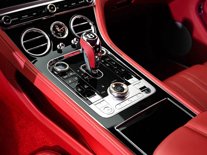 Фото 9 - Bentley Continental GT