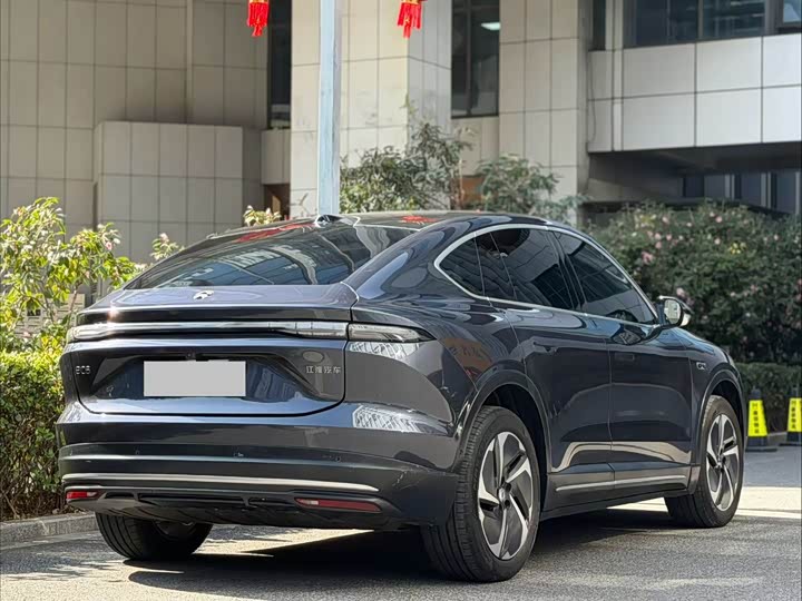 Фото 5 - Nio EC6