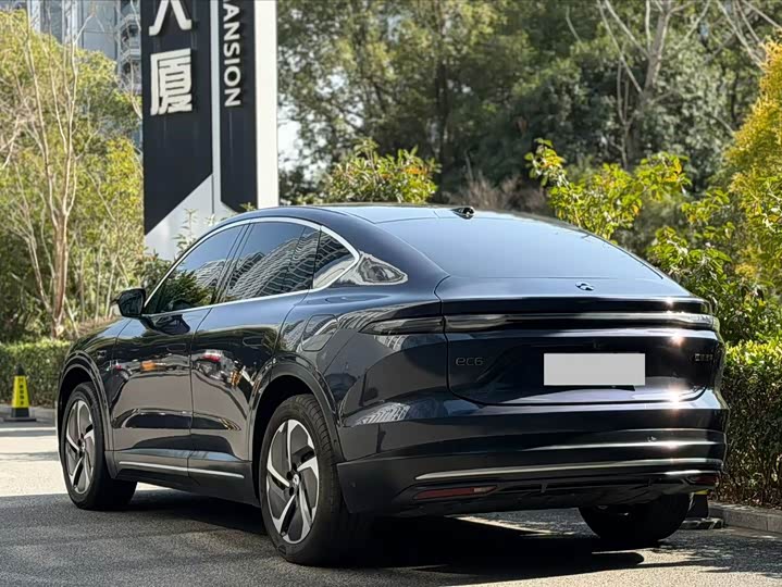 Фото 6 - Nio EC6