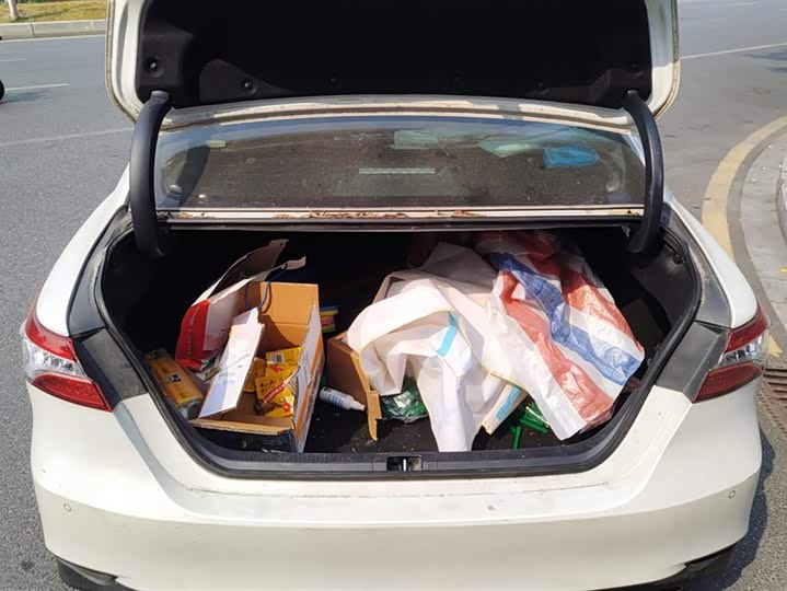 Фото 4 - Toyota Camry