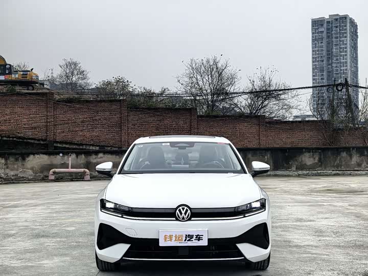 Фото 3 - Volkswagen Sagitar L