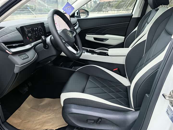 Фото 8 - Volkswagen Sagitar L