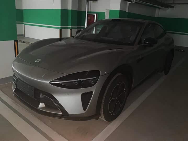 Фото 1 - Xiaomi YU7