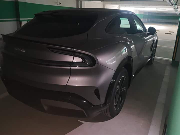 Фото 3 - Xiaomi YU7