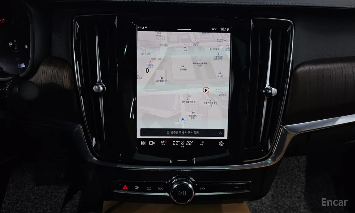 Фото 15 - Volvo S90